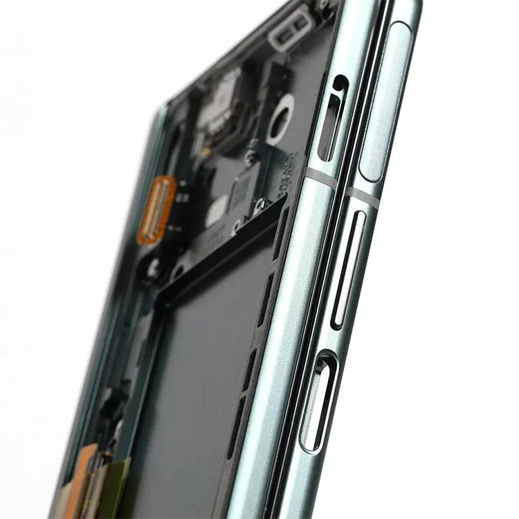 Hajtsa össze a 3 LCD képernyőket