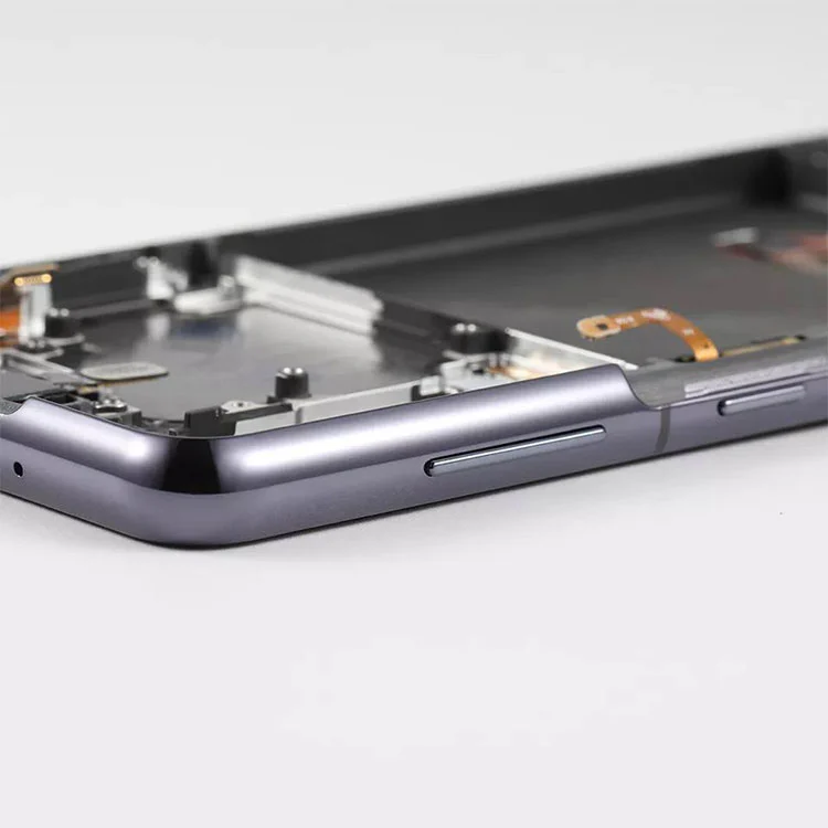 A Samsung Galaxy S21 LCD megjelenítő érintőképernyő -szerelvény cseréje