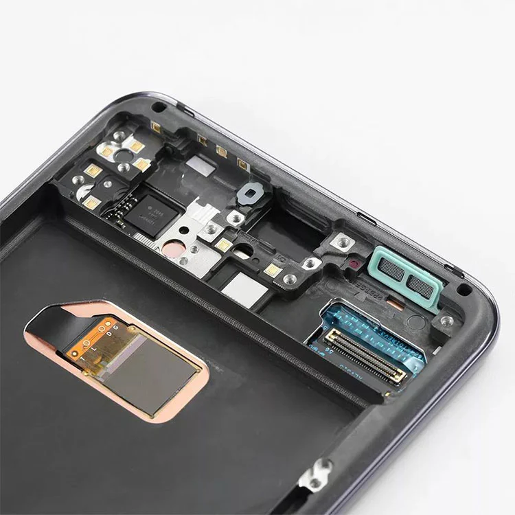 A Samsung Galaxy S21 LCD megjelenítő érintőképernyő -szerelvény cseréje